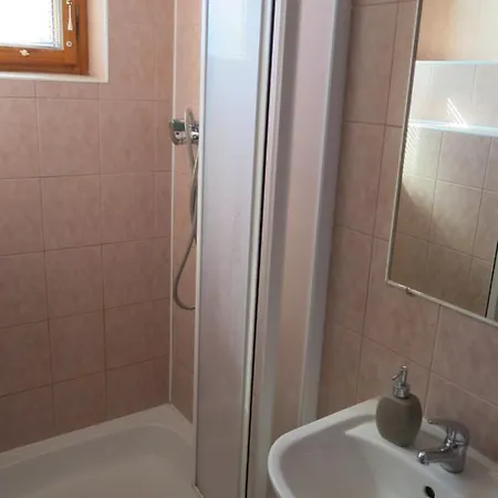 Vraji Quarto em Acomodações Particulares